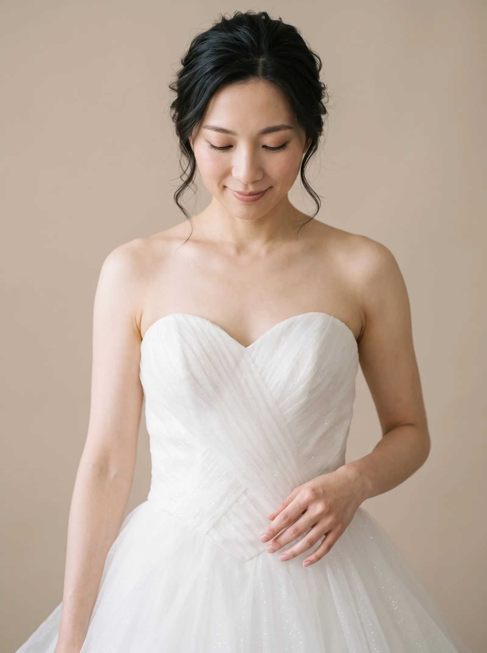 Stella wedding gown, bodice close-up, gazing down