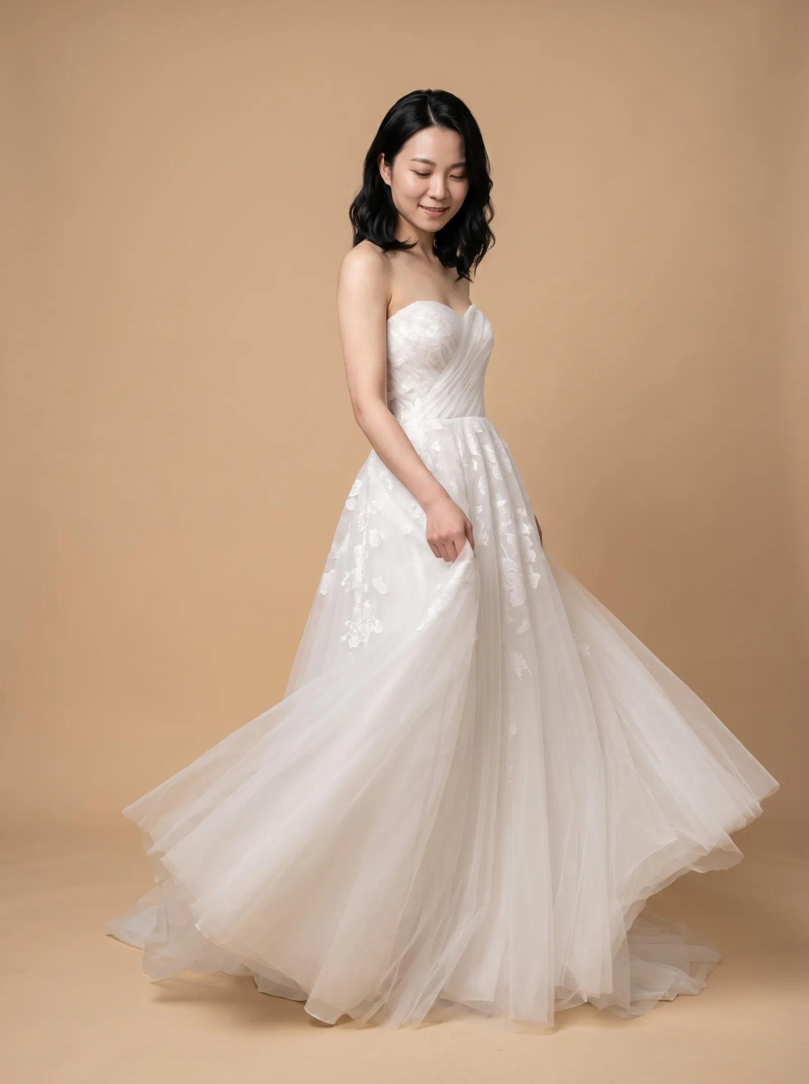 Wren wedding gown, three-quarter - skirt sweep