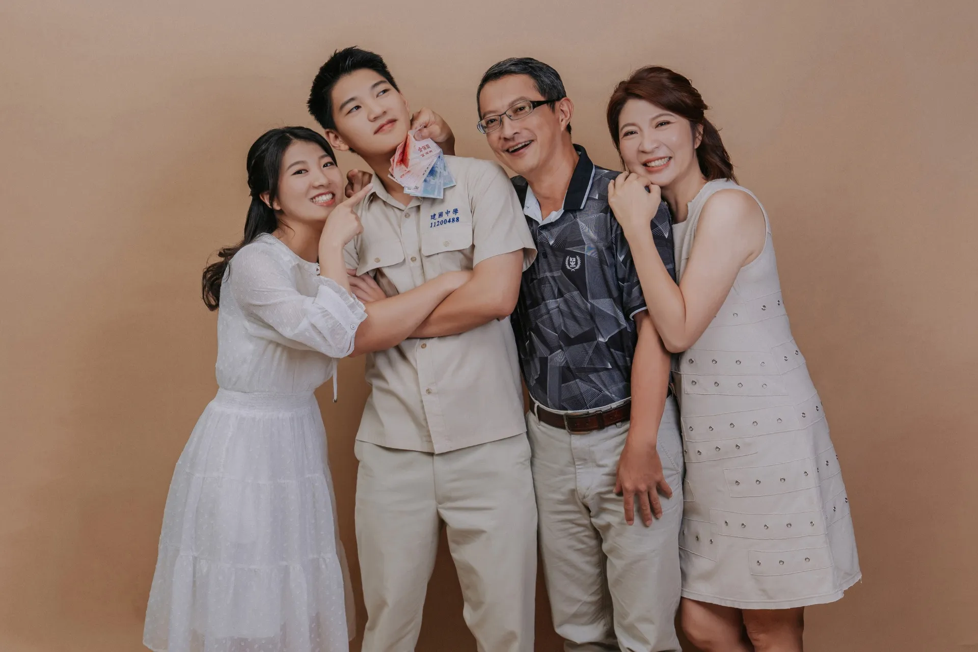 KMI_04784