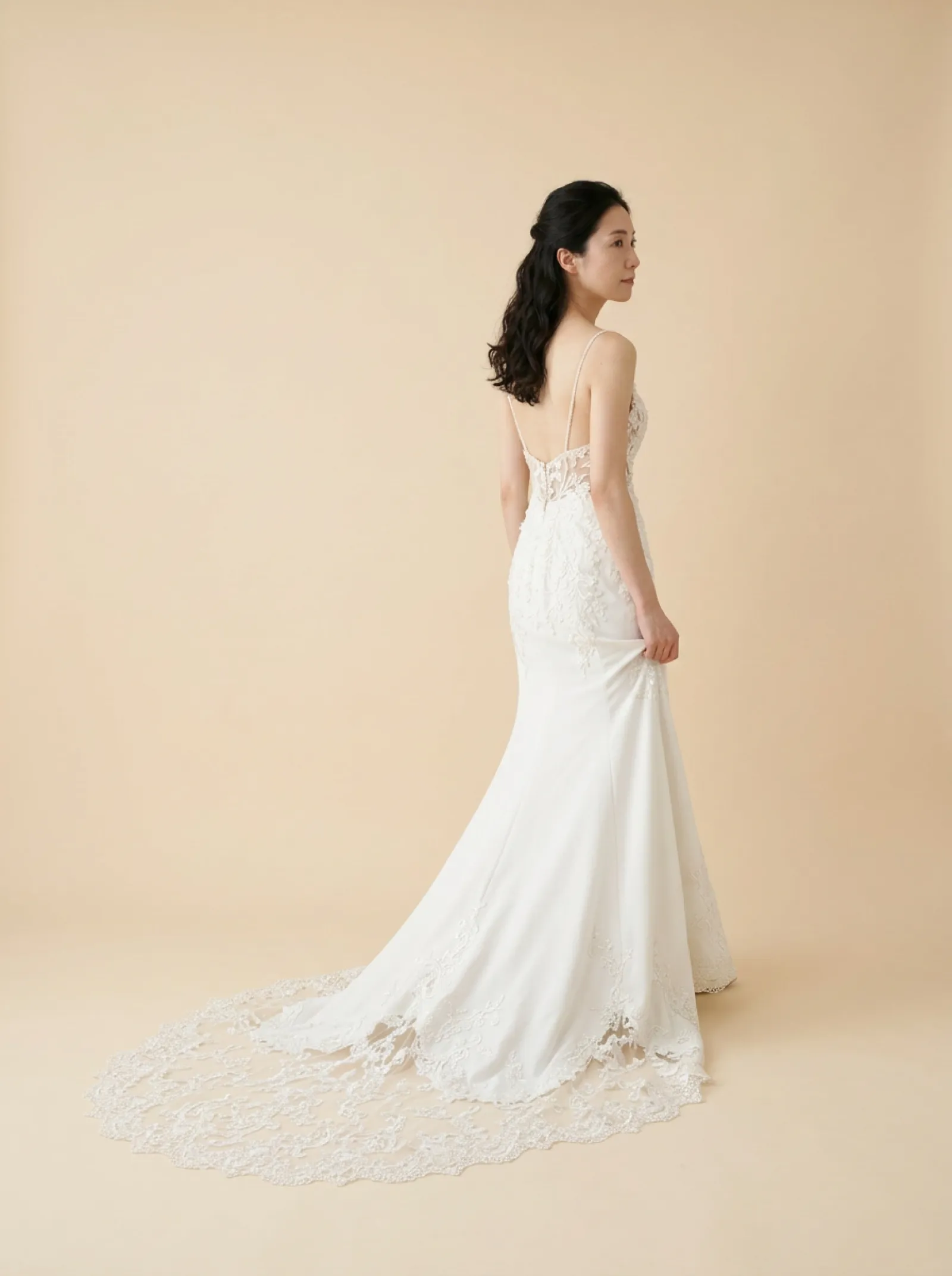 Primrose — Standard Catalog · Back - walking away, profile