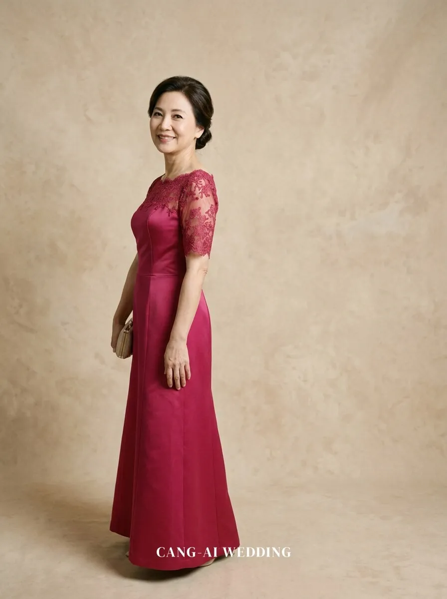 mother_gown_43 - Turning softly with a warm glance